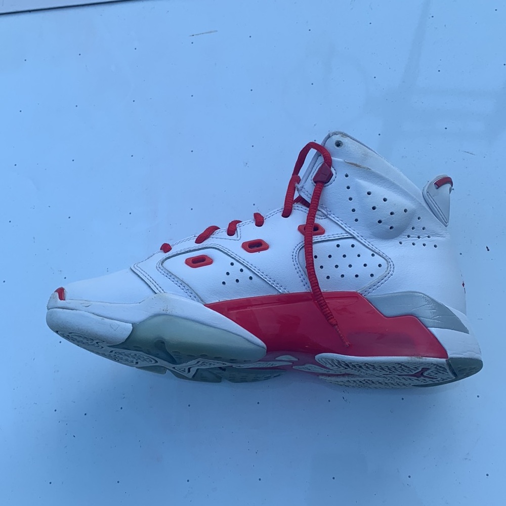 Jordan 6 size 7 - Picture 3 of 8
